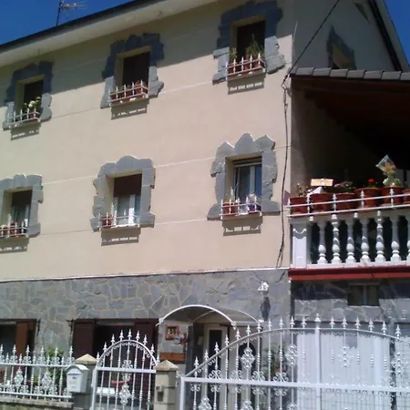 Casa El Regueron * Gédrez